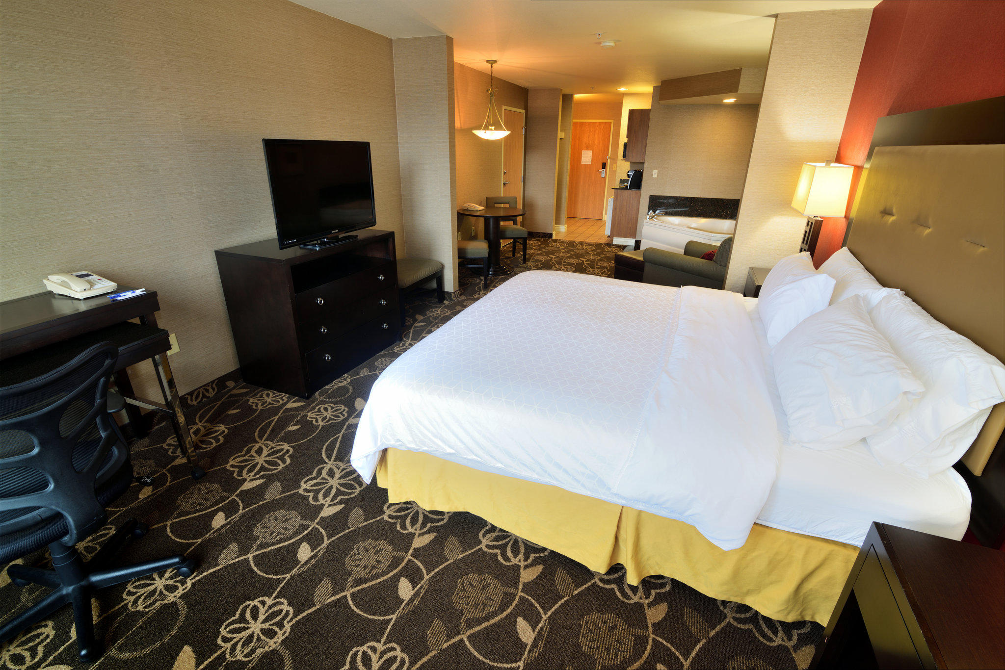 Holiday Inn Express & Suites Idaho Falls Photo