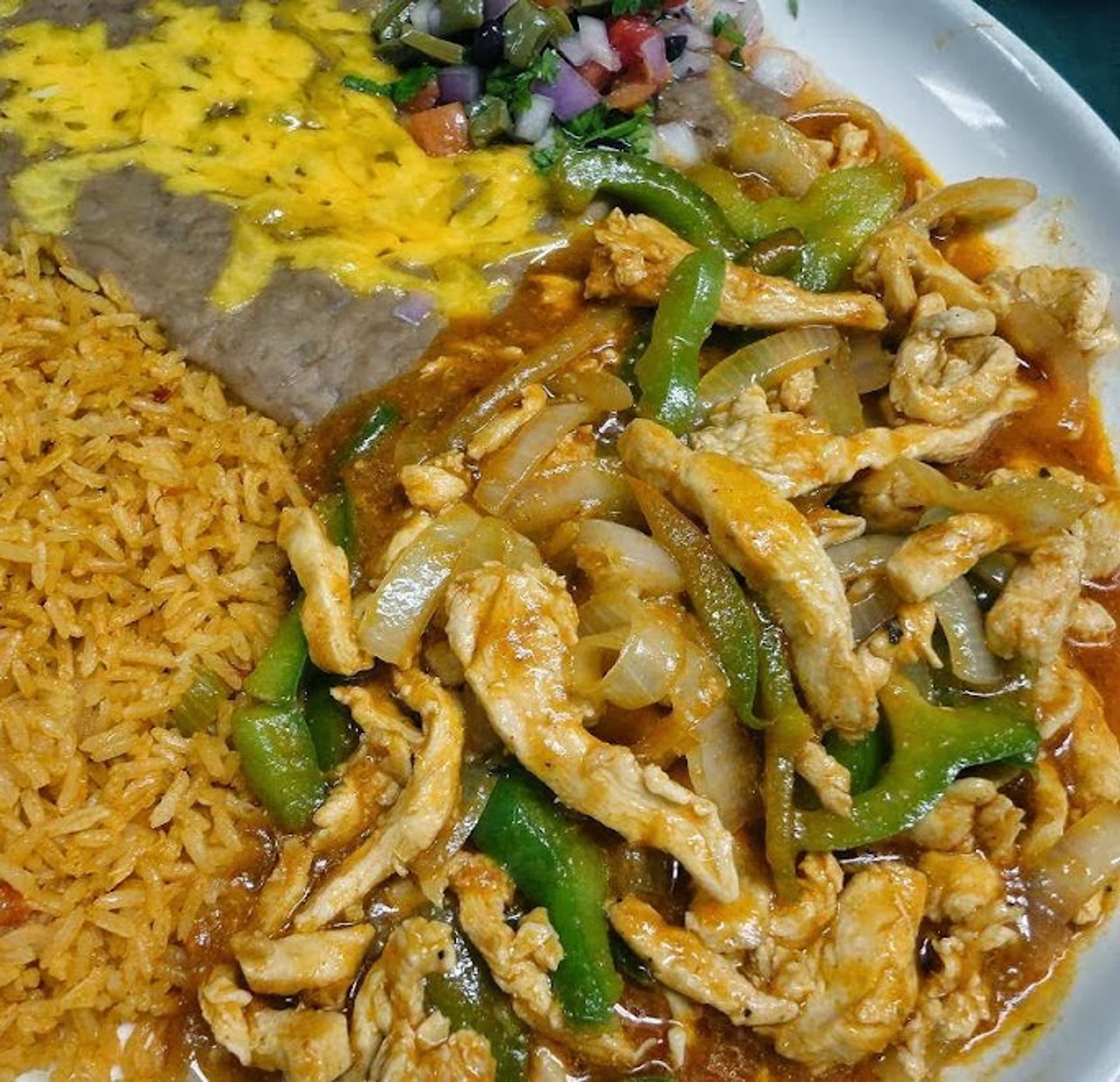 (L) Chicken Carnitas