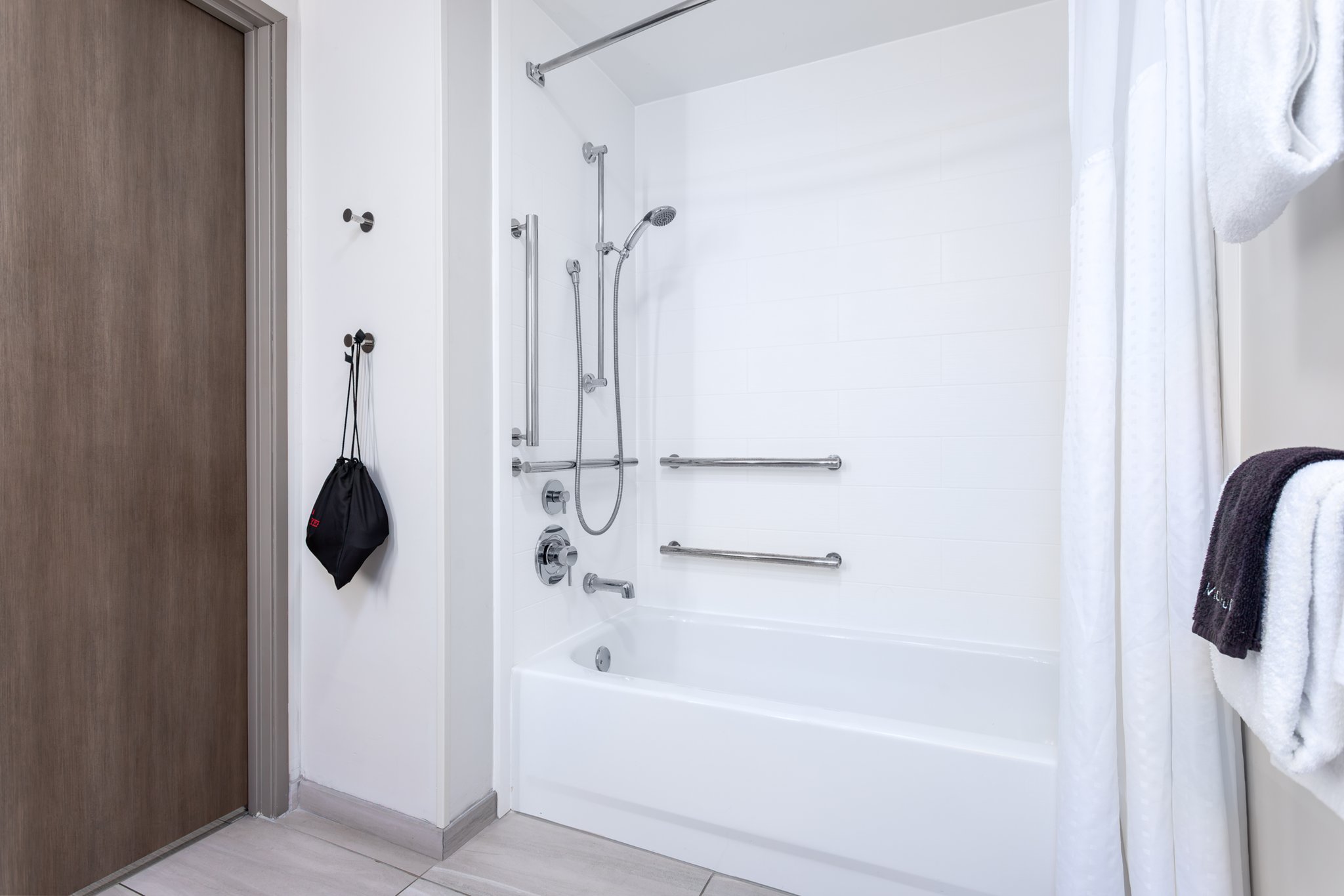 Holiday Inn Express & Suites Lancaster by IHG Image