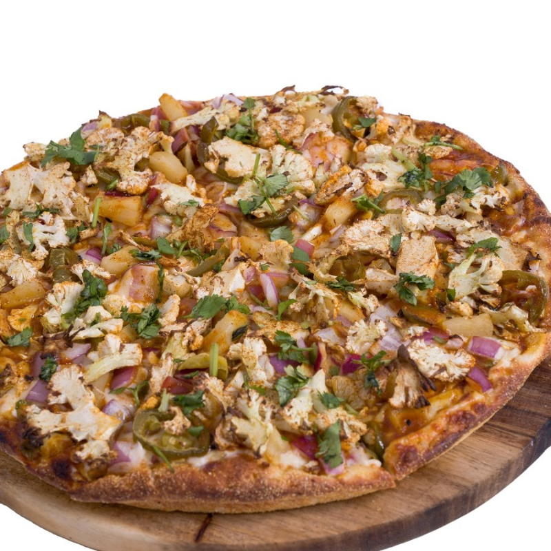 Achari Gobi Naan Pizza