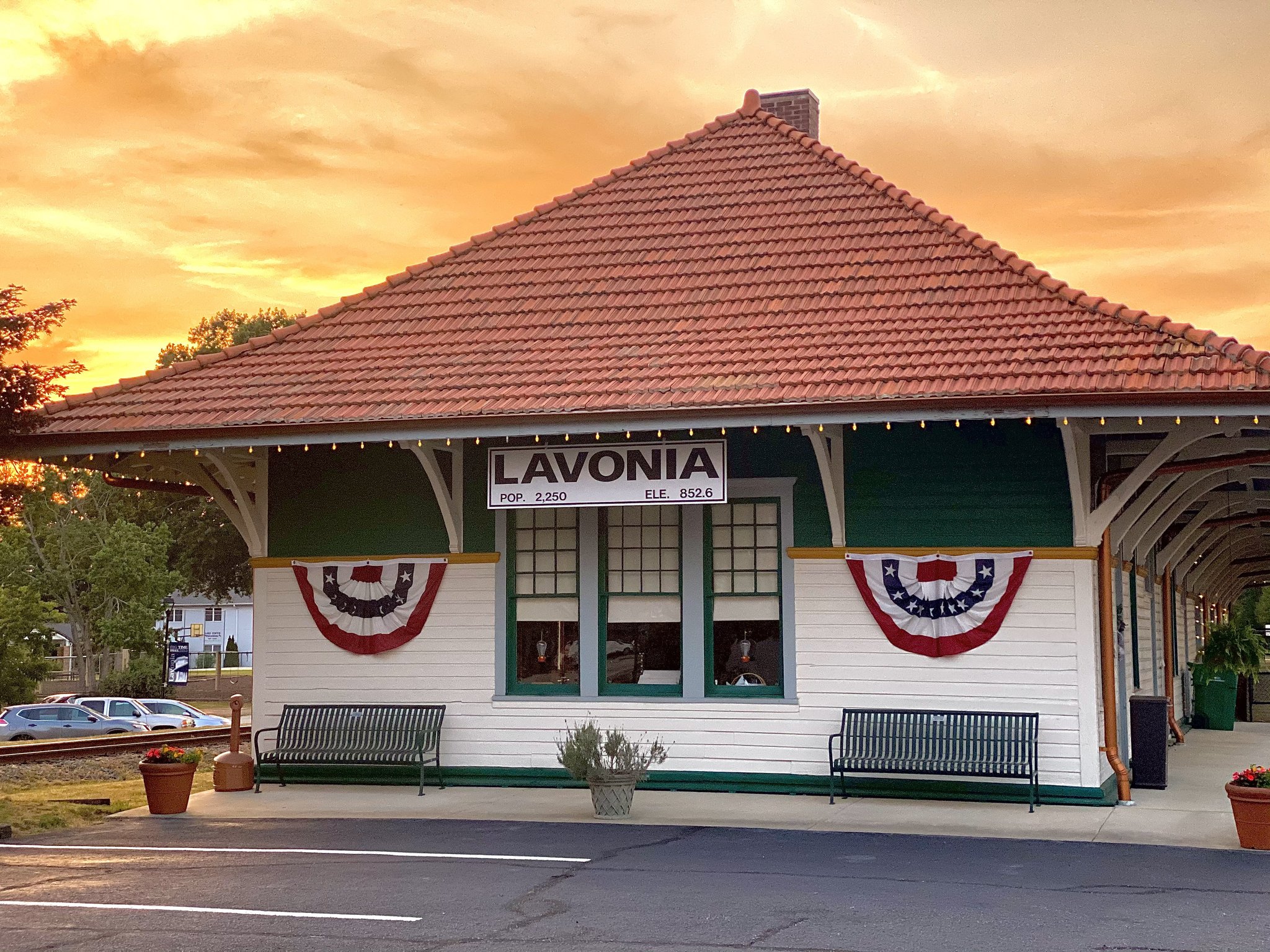 Holiday Inn Express & Suites Lavonia by IHG Image