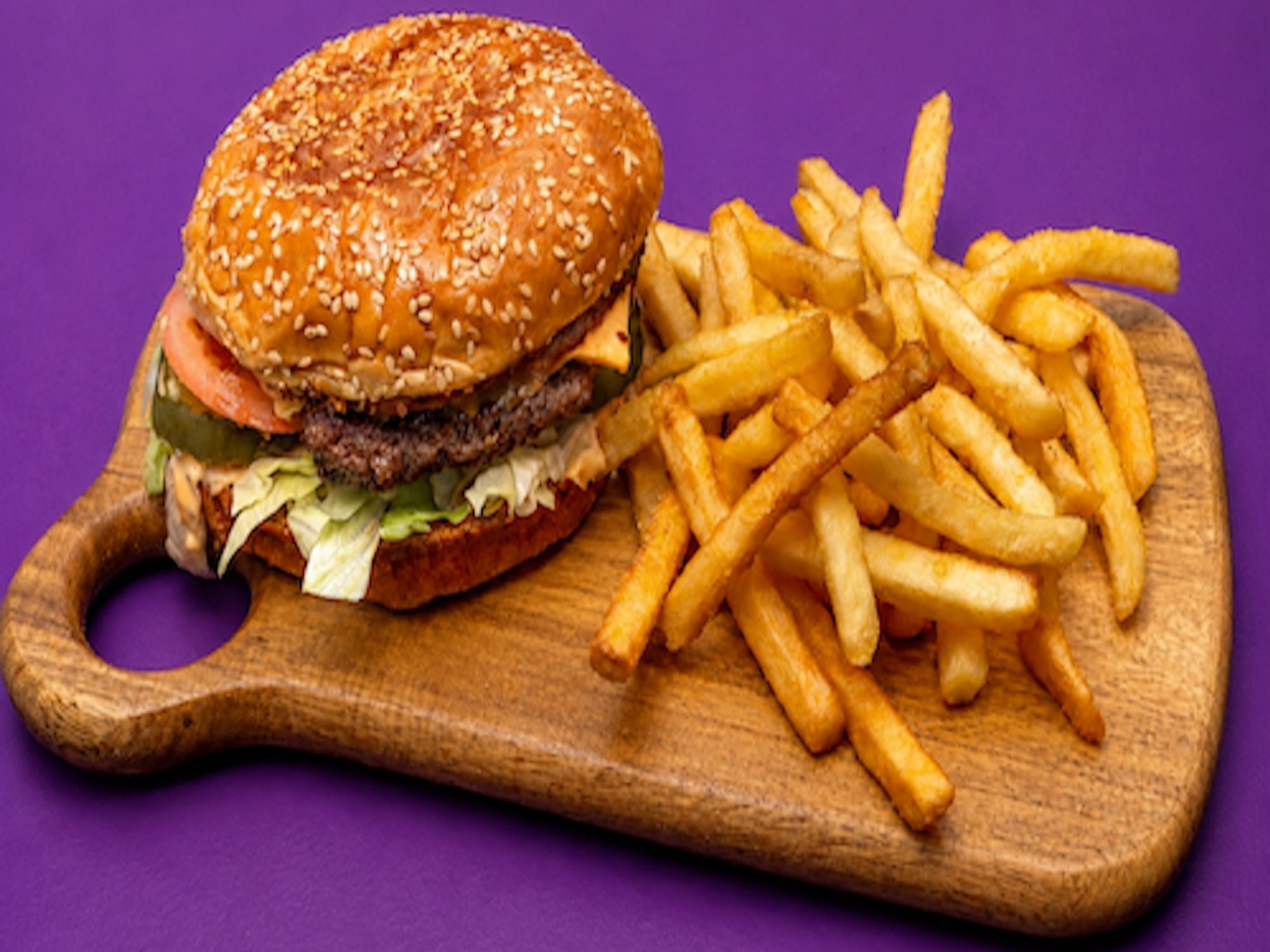 Kids Deluxe Cheeseburger Meal