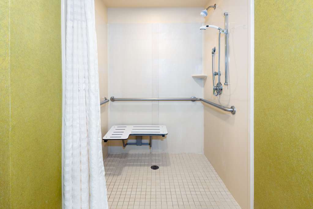 Embassy Suites by Hilton Omaha La Vista Hotel & Conference Center Image