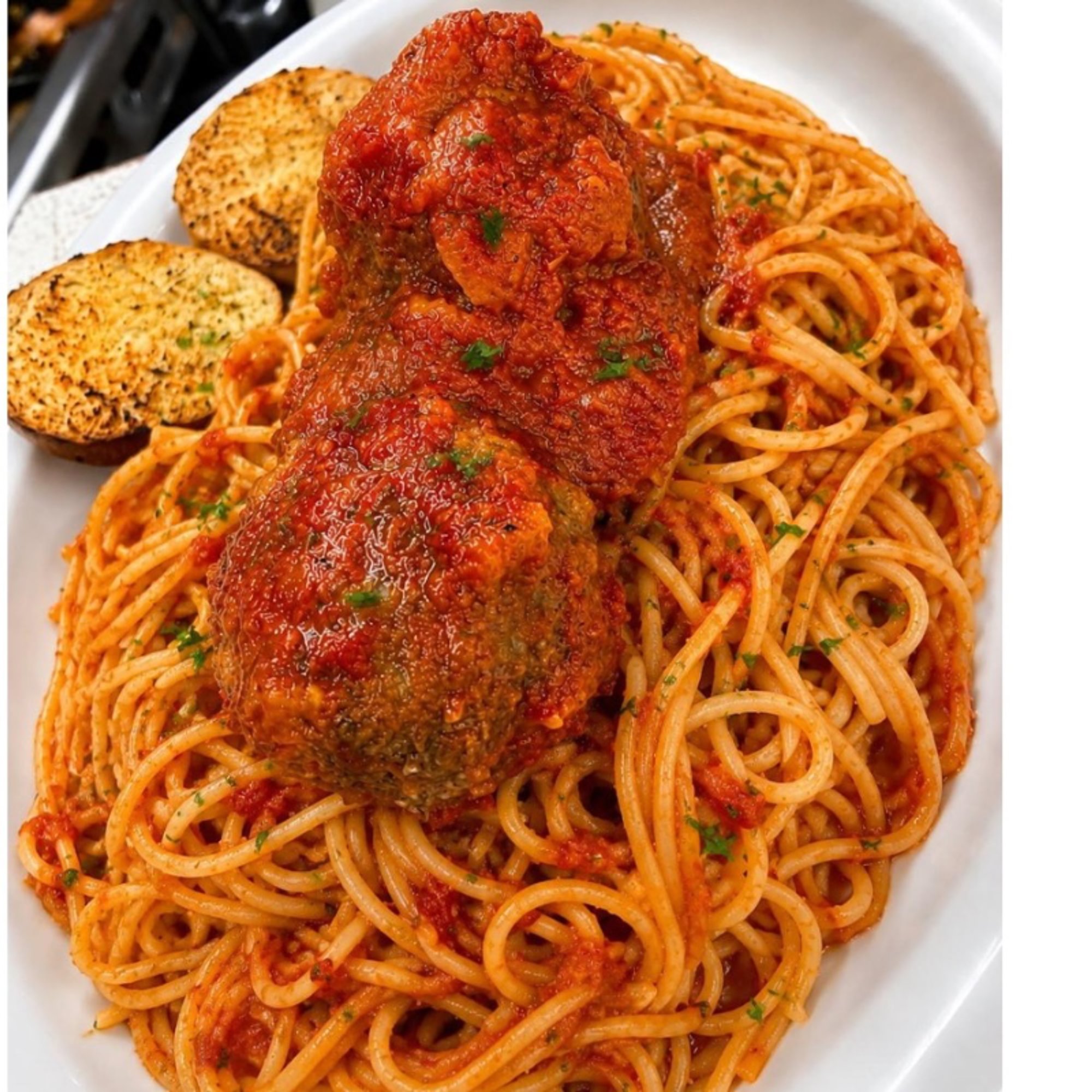 Pasta w Meatballs or Sausage