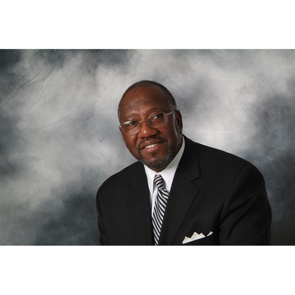 Arthur Smith - Farmers Insurance Agent in Waukesha, WI
