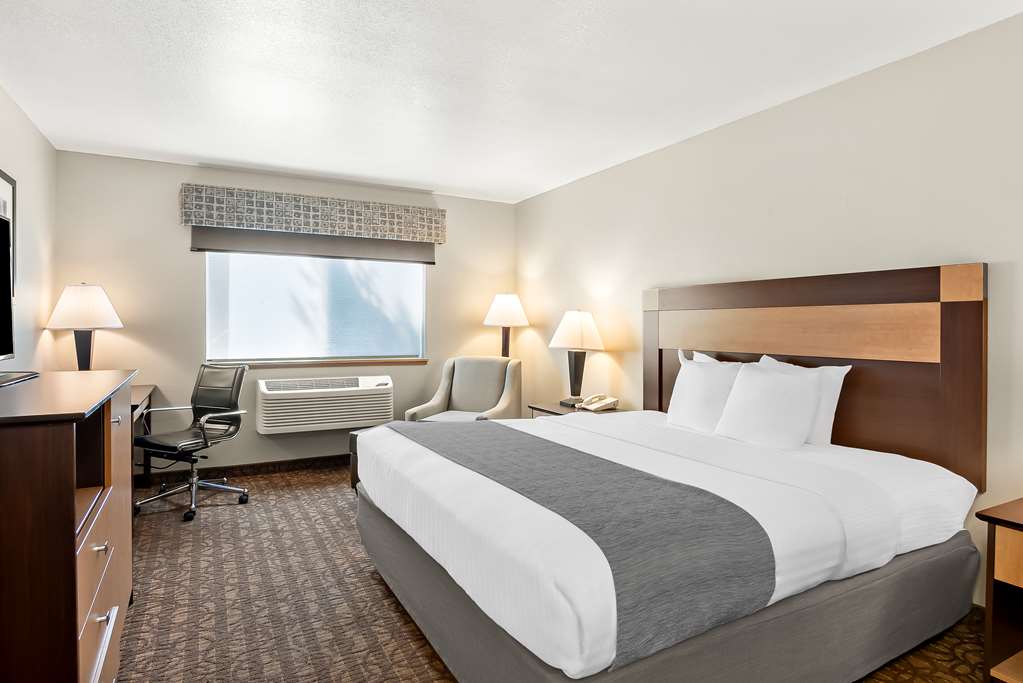 Best Western Sawtooth Inn & Suites Image