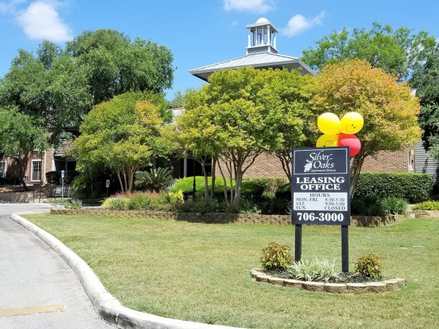 Silver Oaks Apartments Photo