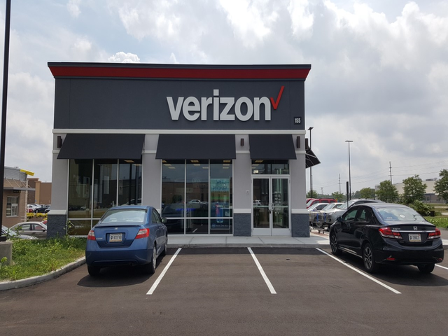 Verizon Authorized Retailer - TCC Photo