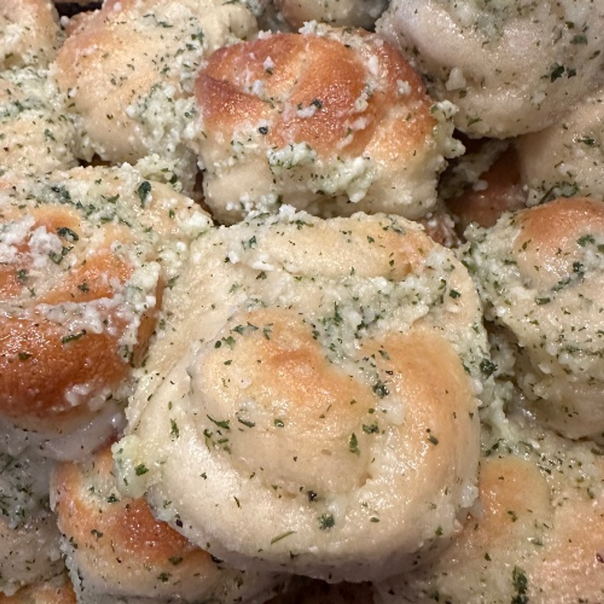 Garlic knots (6)
