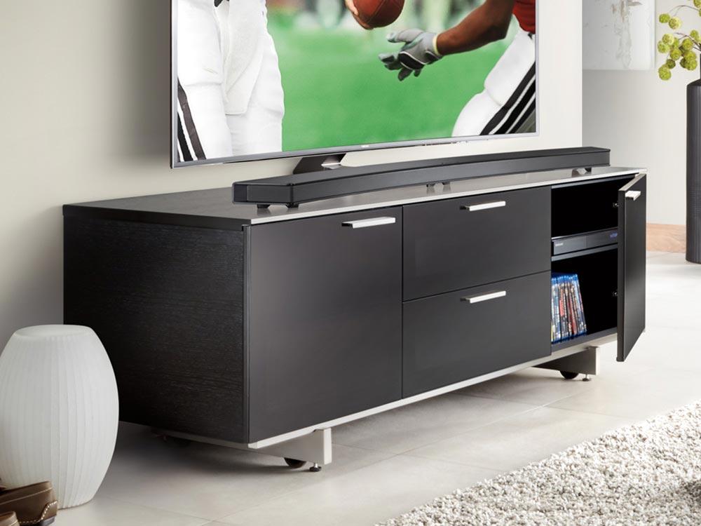 Furniture & Accessories
