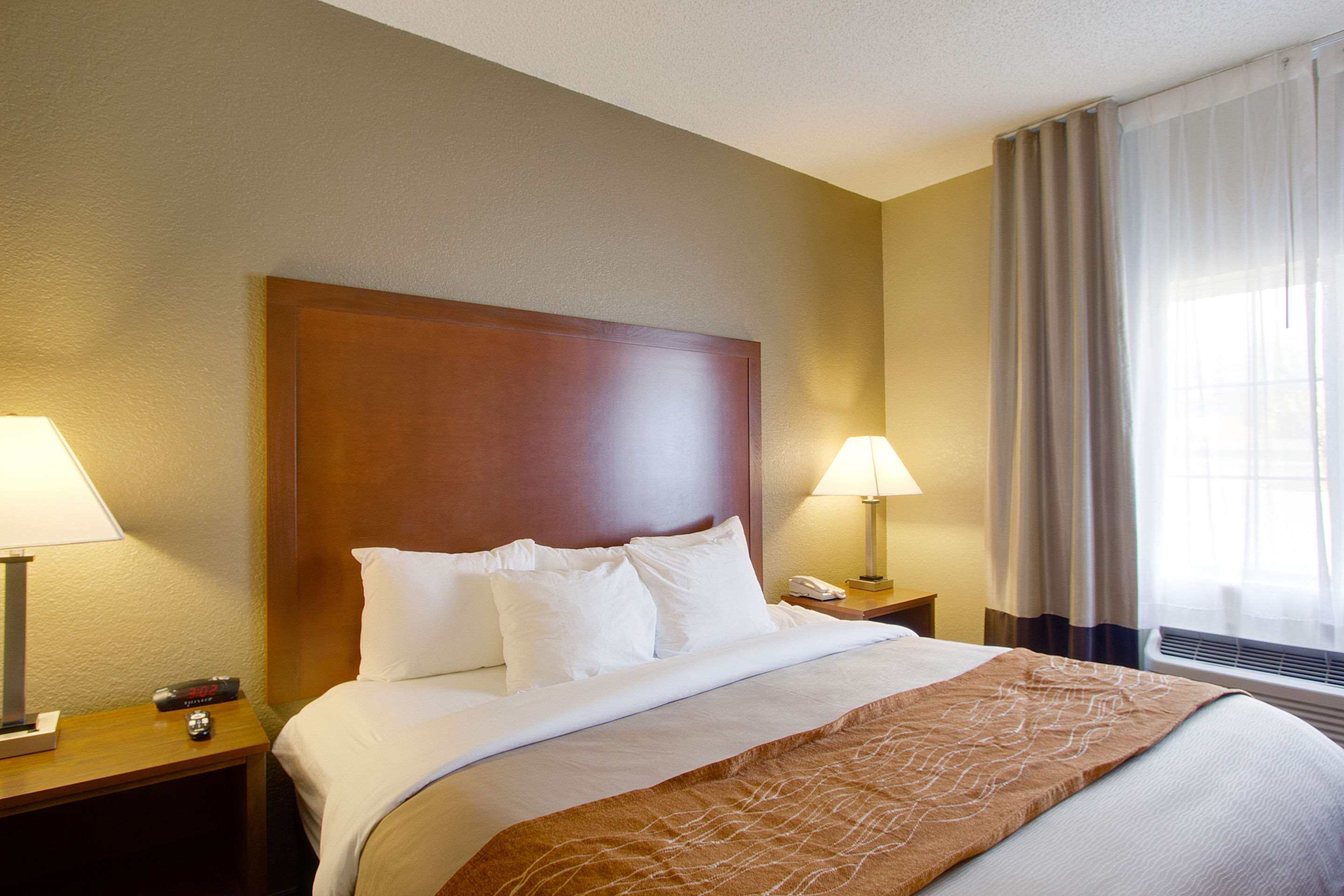 Comfort Inn & Suites Bellevue - Omaha Offutt Afb Photo