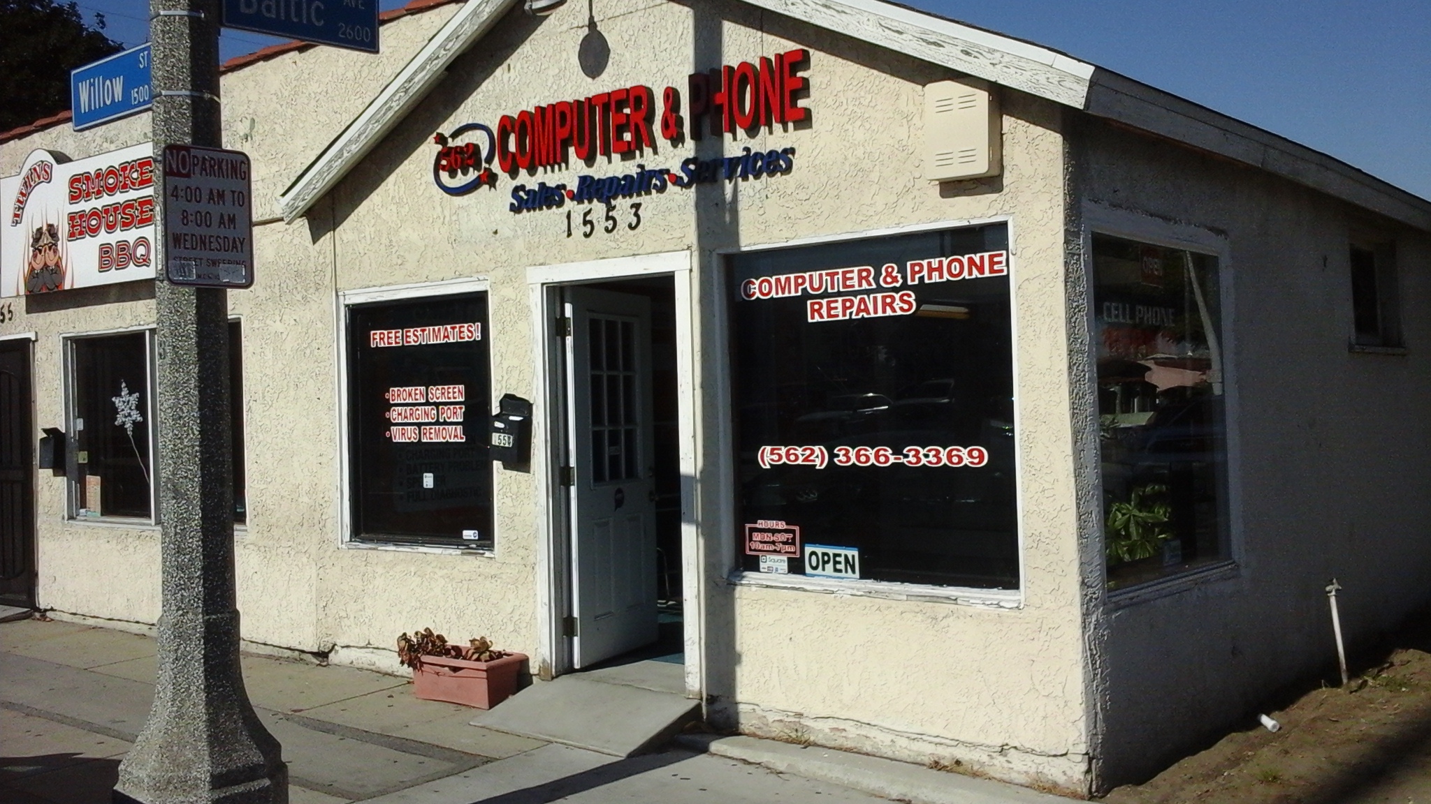computer repair store