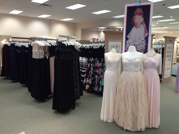 Images David's Bridal
