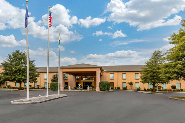 Images Quality Inn & Suites Benton - Draffenville