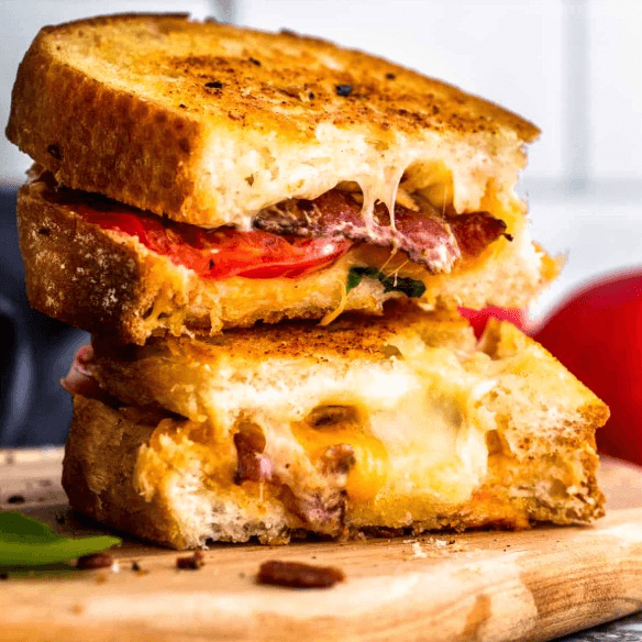 Grilled Cheese with Bacon and Tomato Sandwich