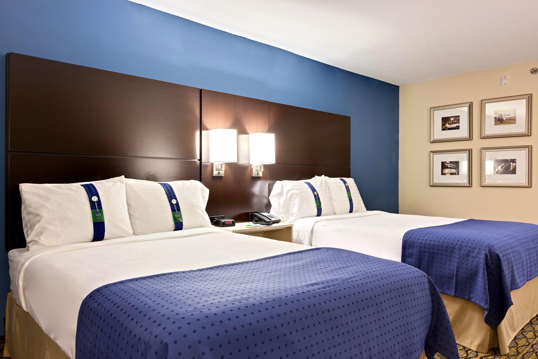 Holiday Inn & Suites Atlanta Airport-North Photo