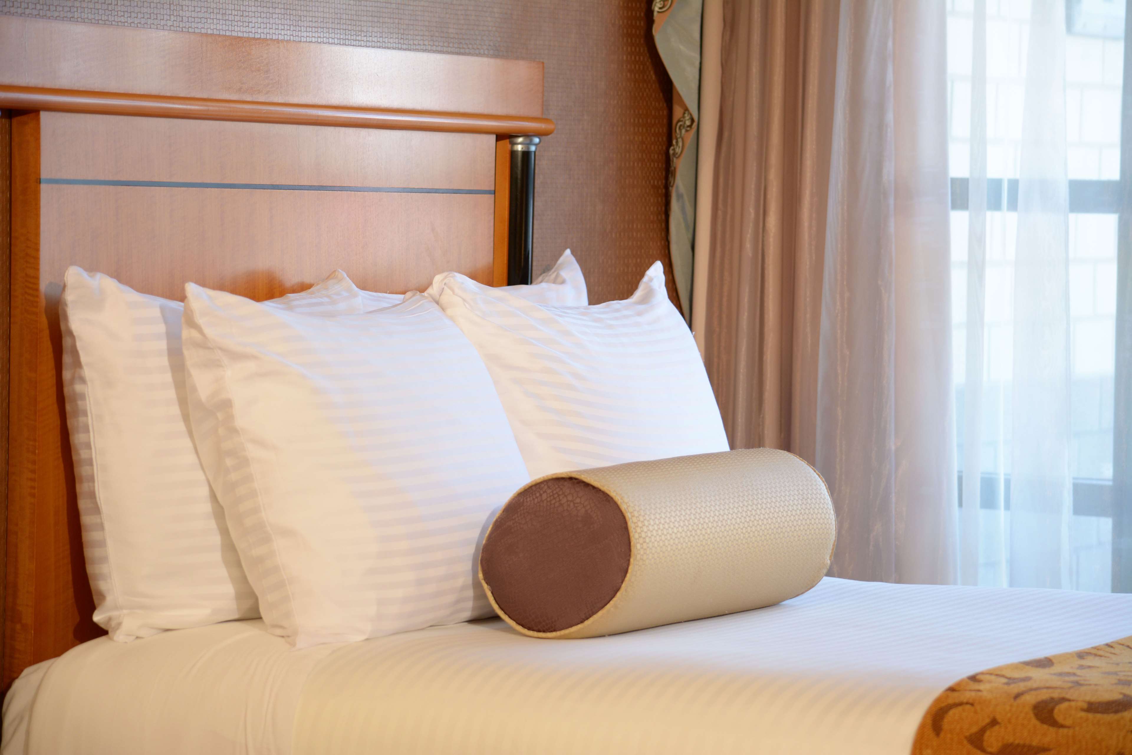 Inn at Great Neck, BW Premier Collection Photo