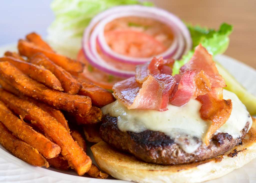 Hilton Garden Inn Watertown/Thousand Islands Image