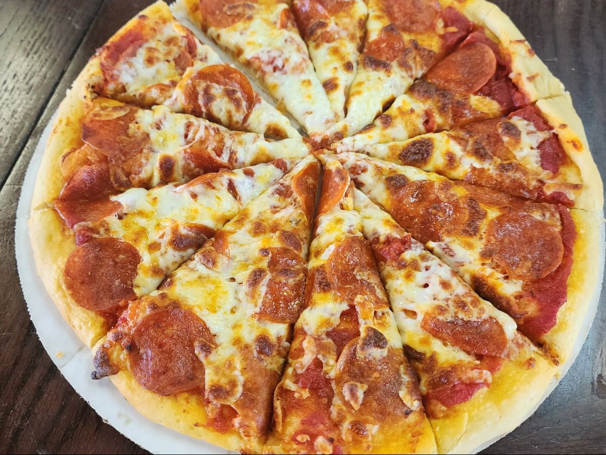 Pepperoni Pizza Medium