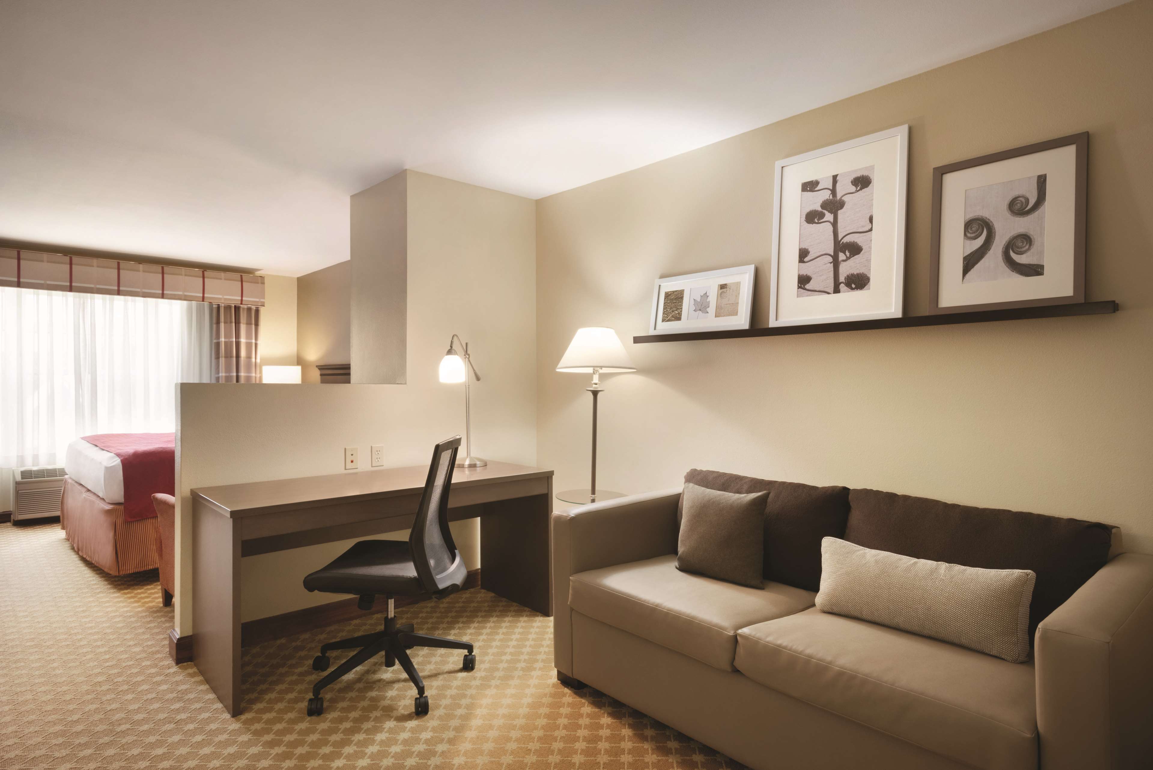 Country Inn & Suites by Radisson, Des Moines West, IA Photo