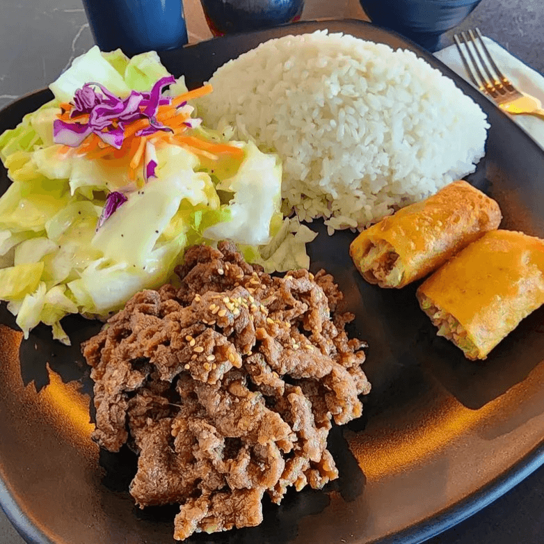 Beef & Eggroll/Gyoza