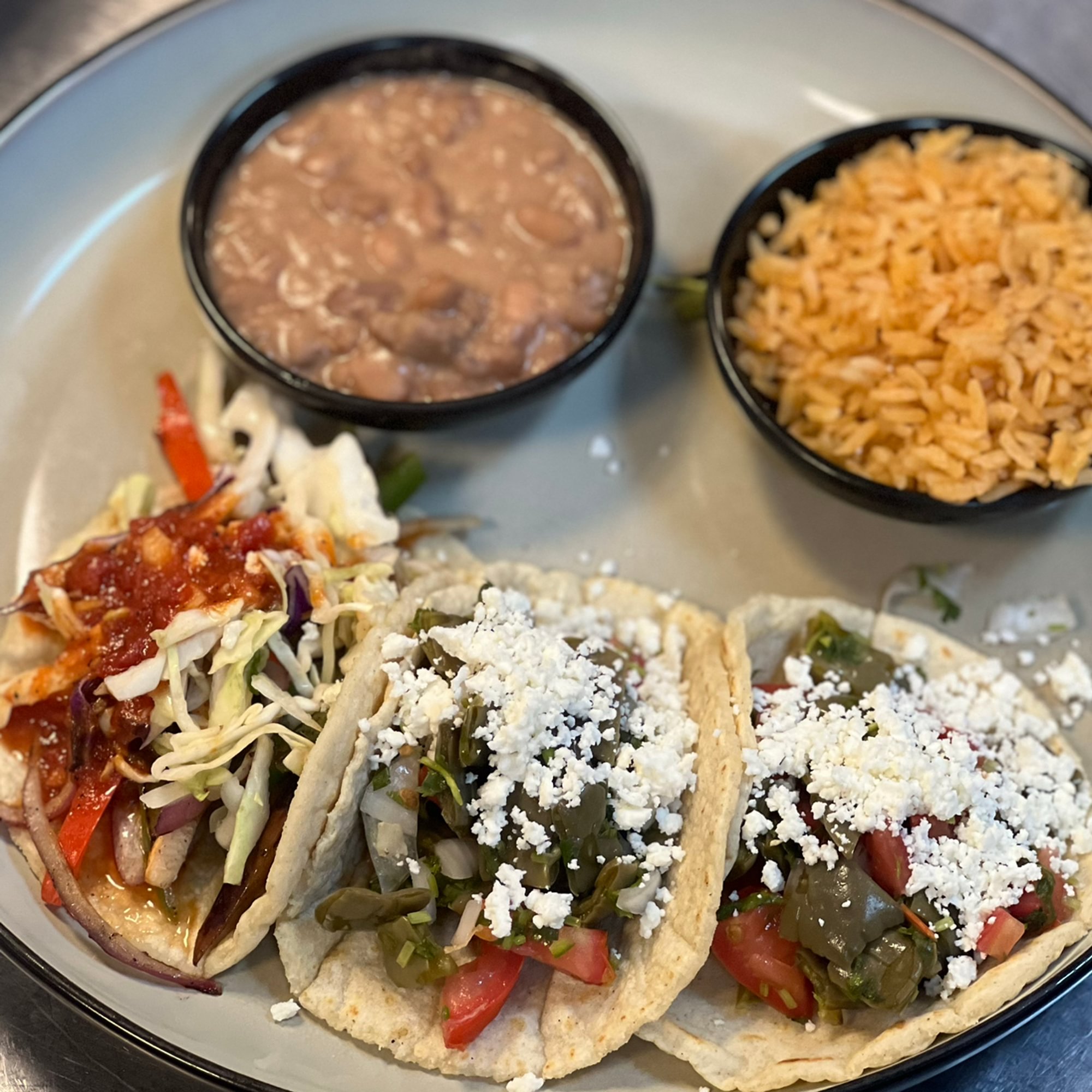 El Vegetariano Tacos Combination