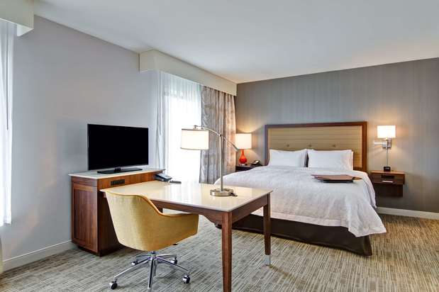 Images Hampton Inn & Suites Detroit/Troy