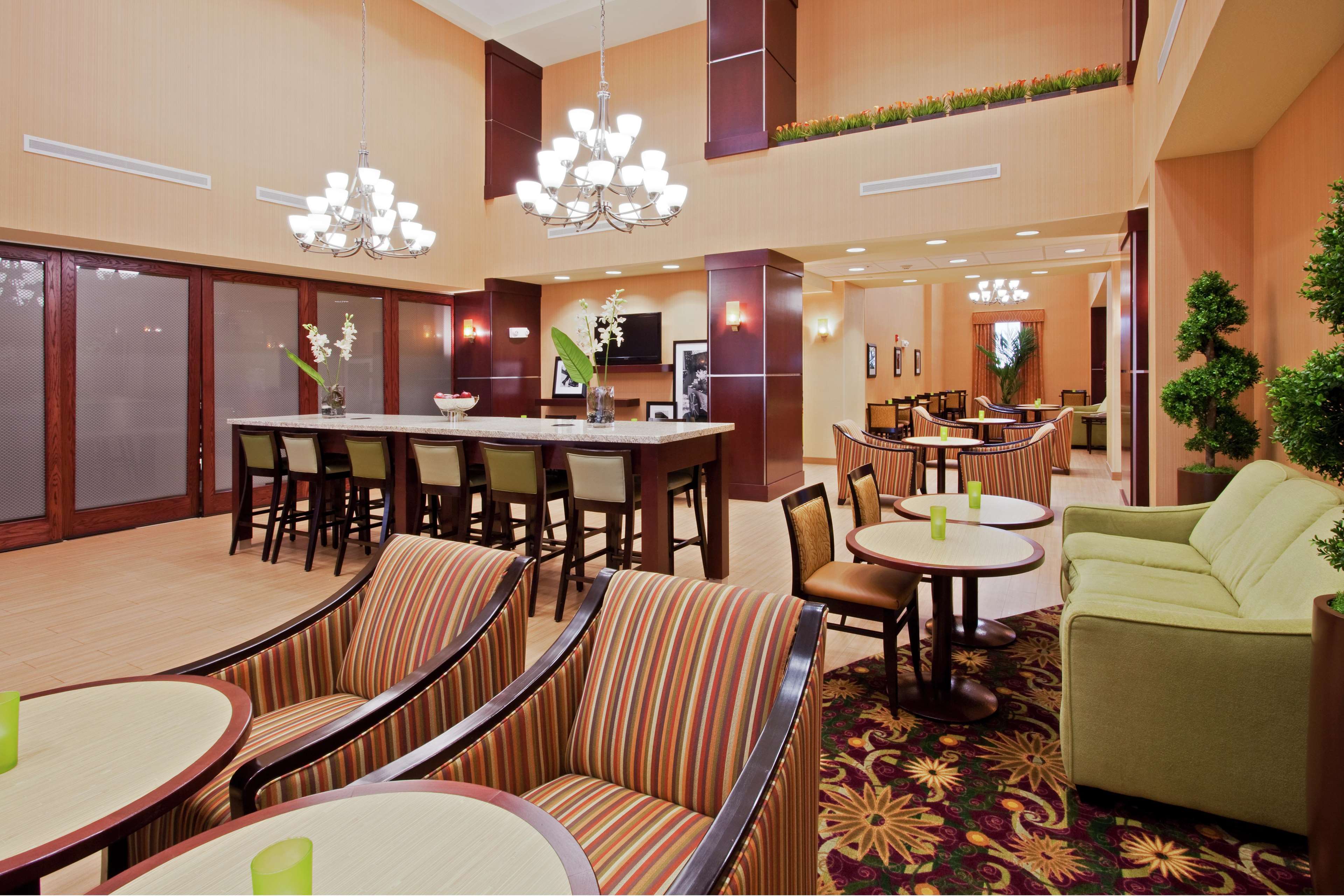 Hampton Inn & Suites Ft. Lauderdale/Miramar Photo