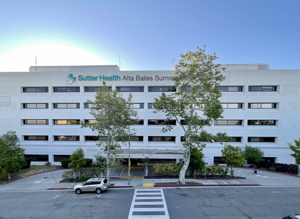 Exterior Dialysis Access Center - Oakland