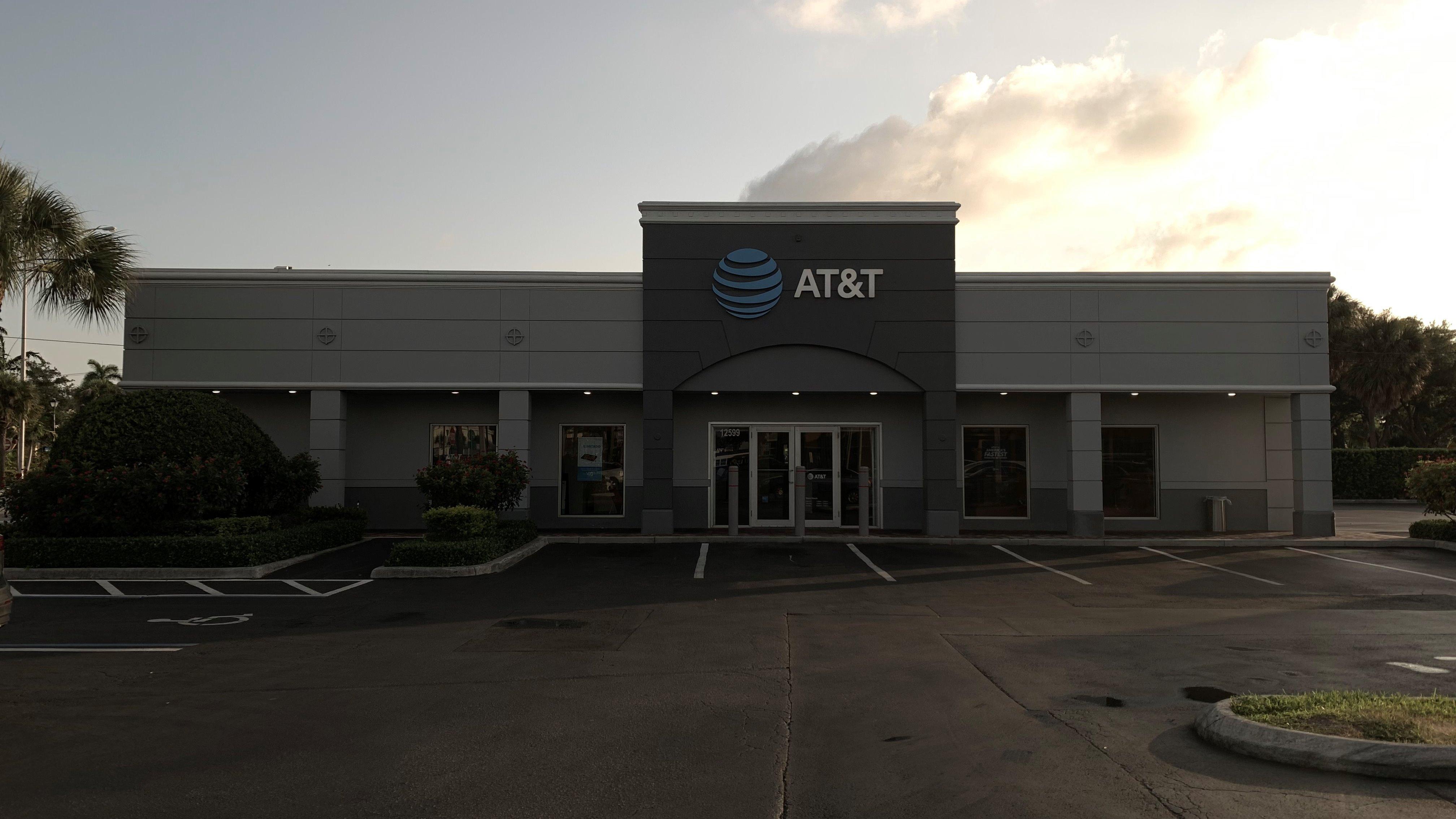 AT&T Store Photo