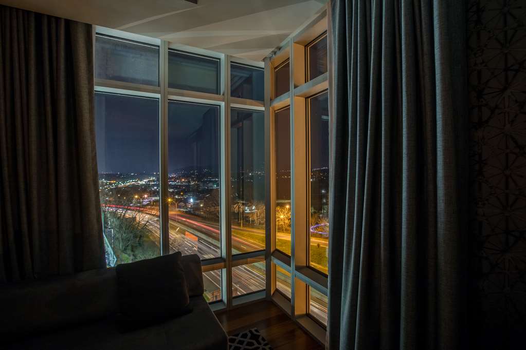 DoubleTree by Hilton Asheville Downtown Image