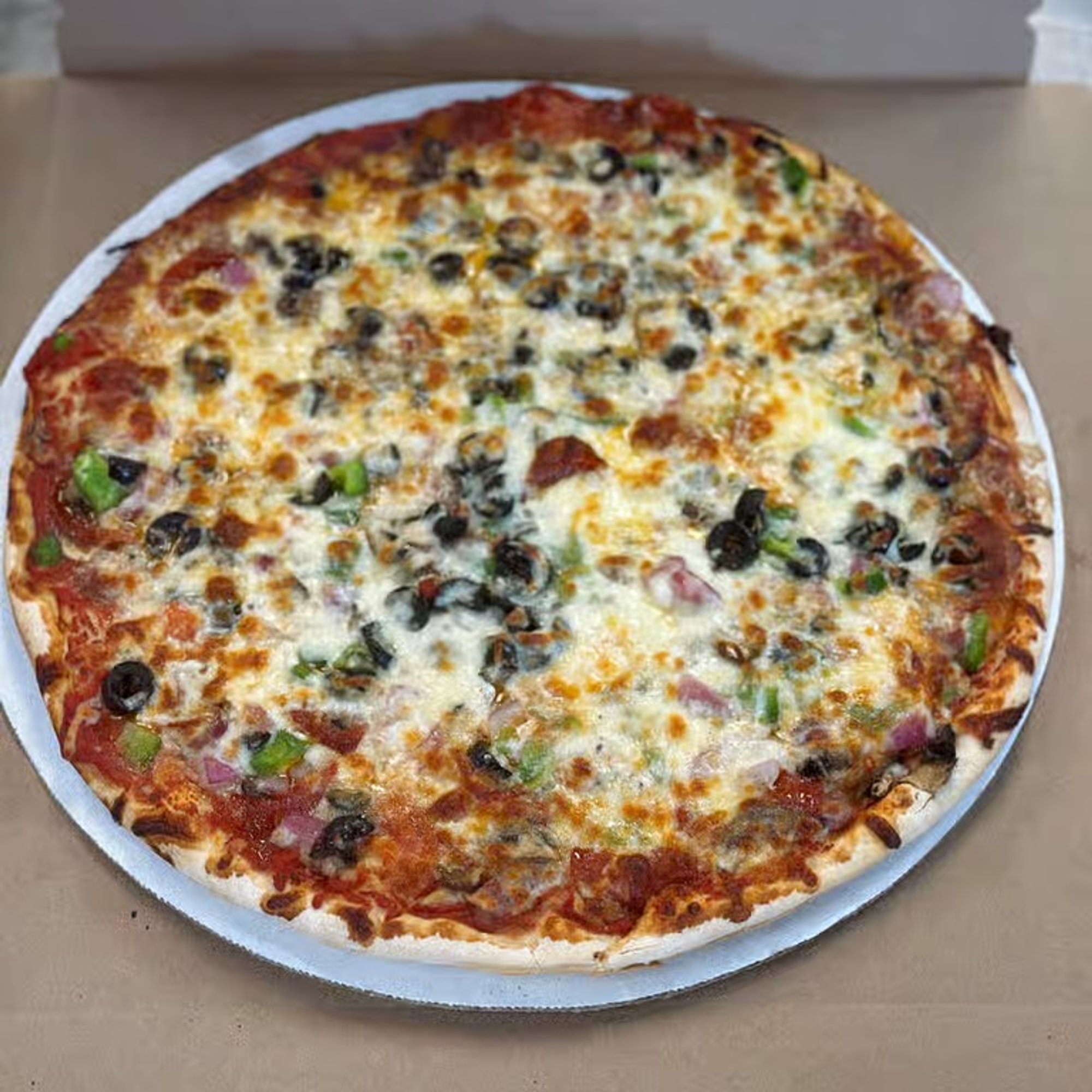 Everything Lovers Pizza