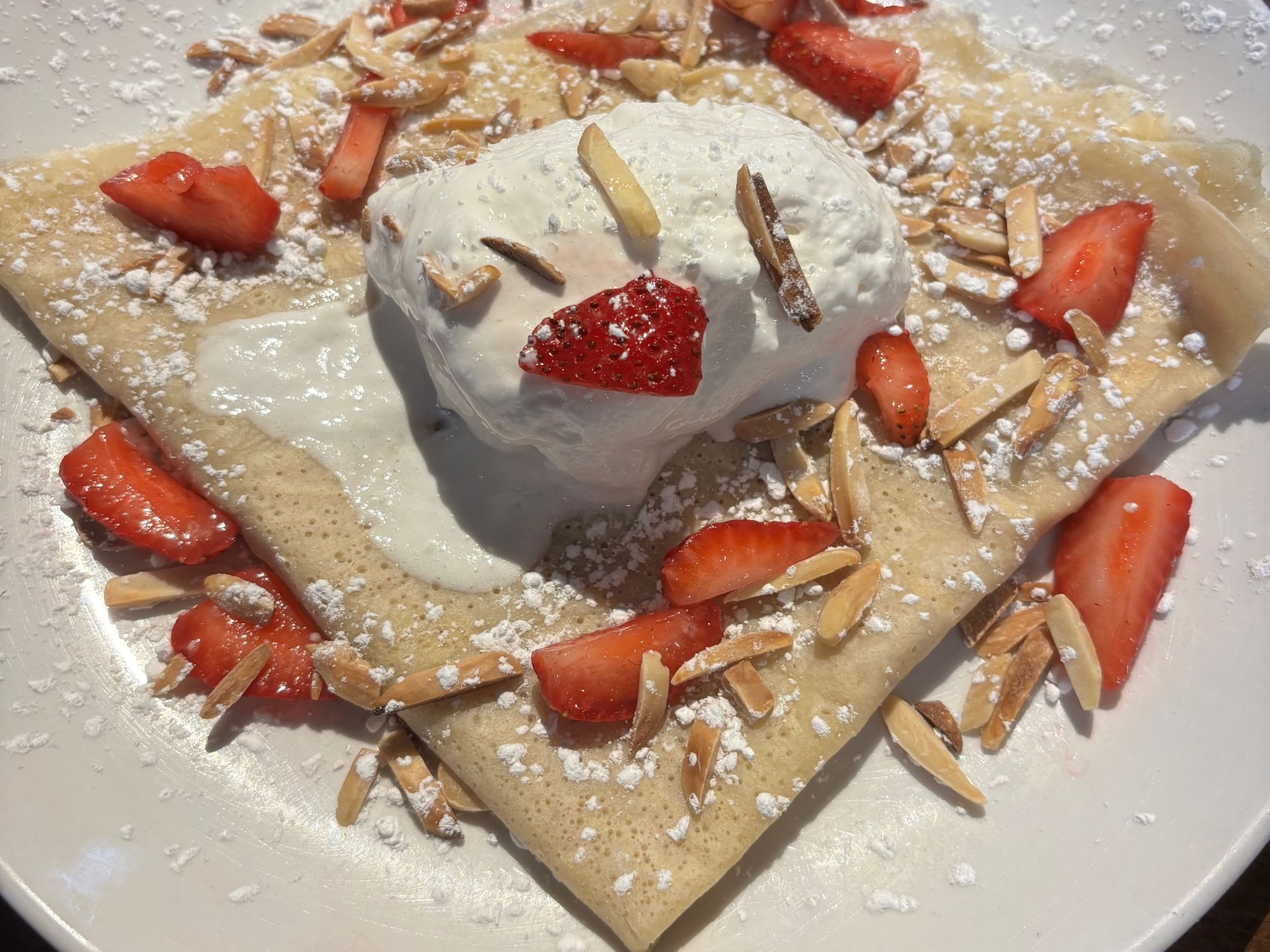 Strawberries & Cream (V, *GF)