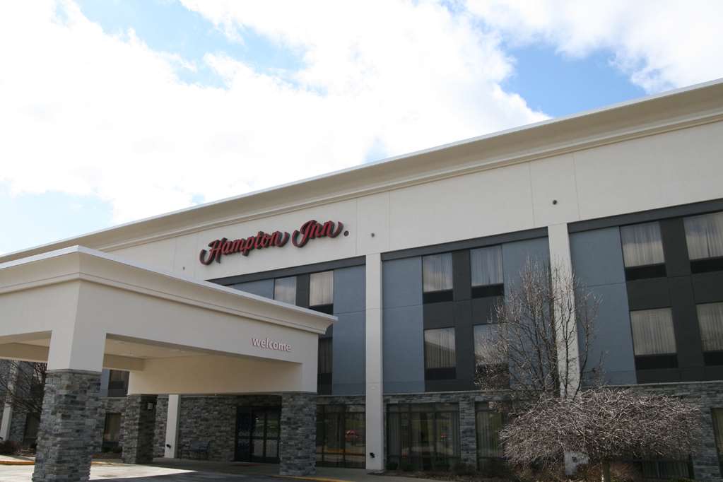 Hampton Inn Youngstown-North Image
