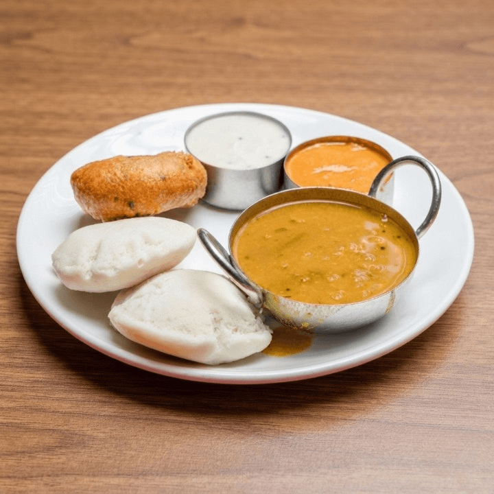 Idli (2) /Vadai (1) Combo