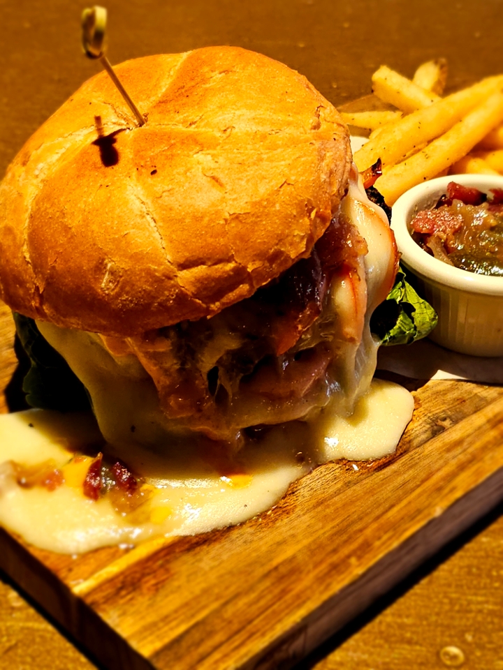 Cava's Wagyu Bacon Burger