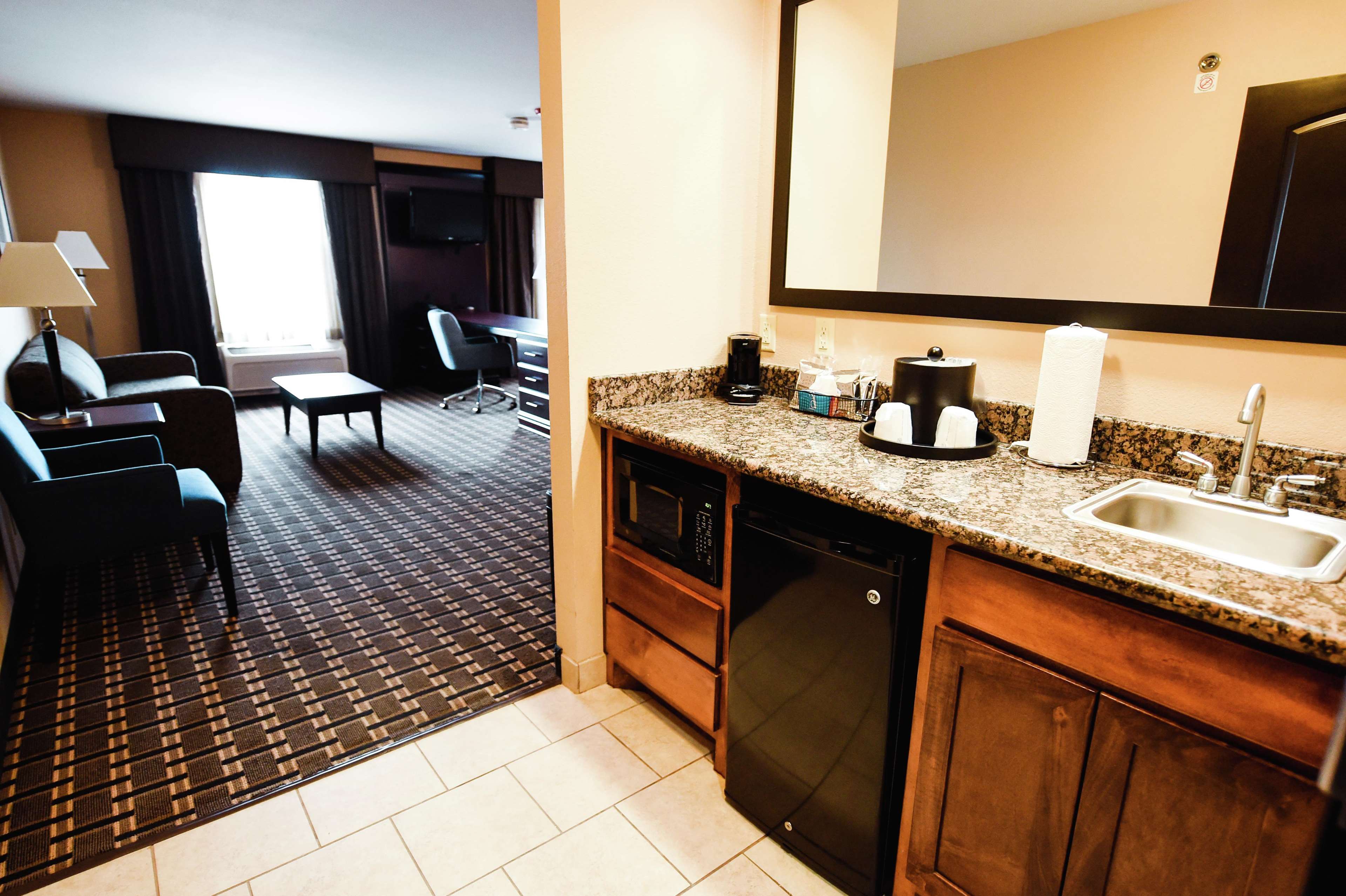 Hampton Inn & Suites Pine Bluff Photo