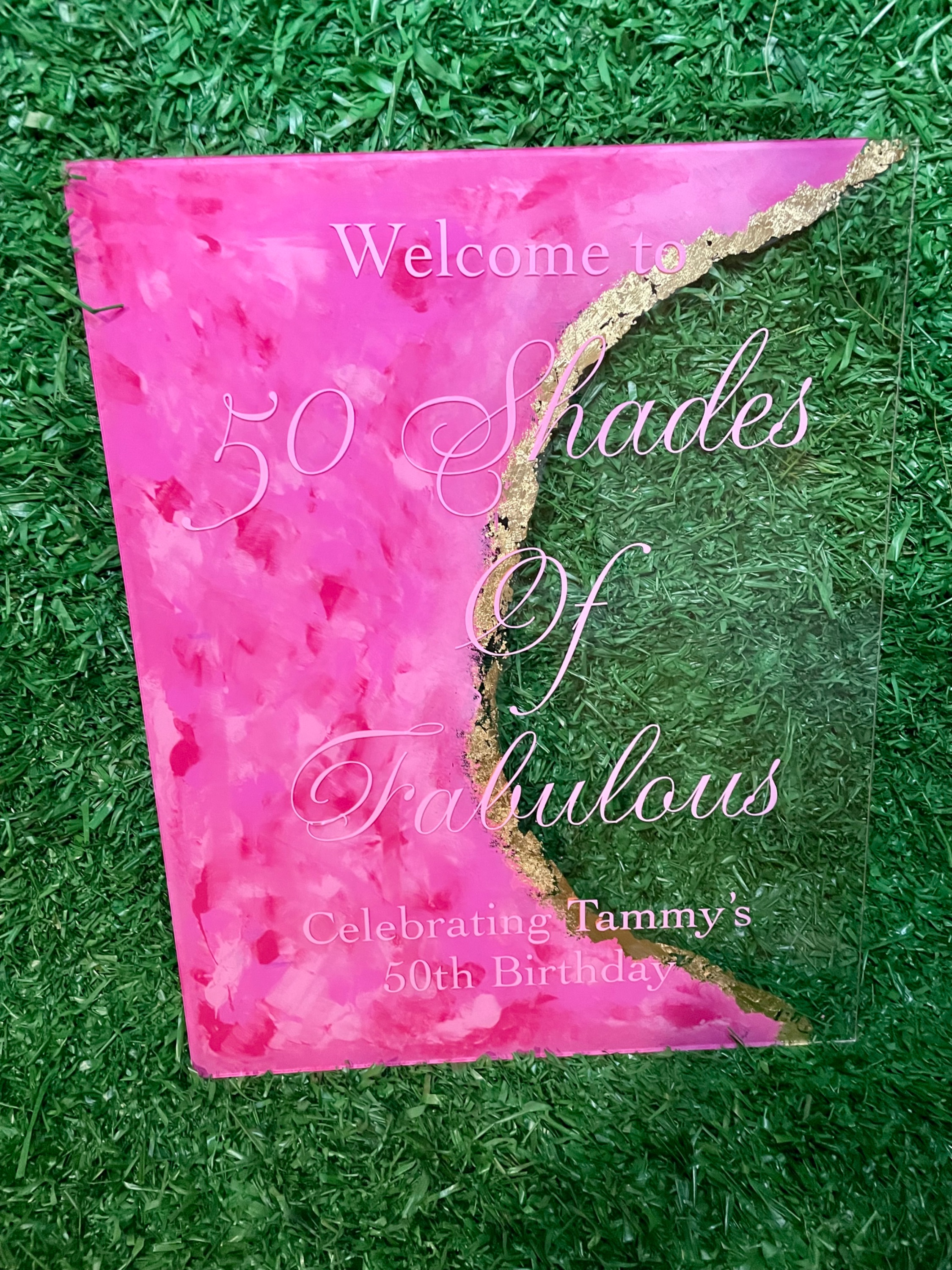 Nicole's Customs Image