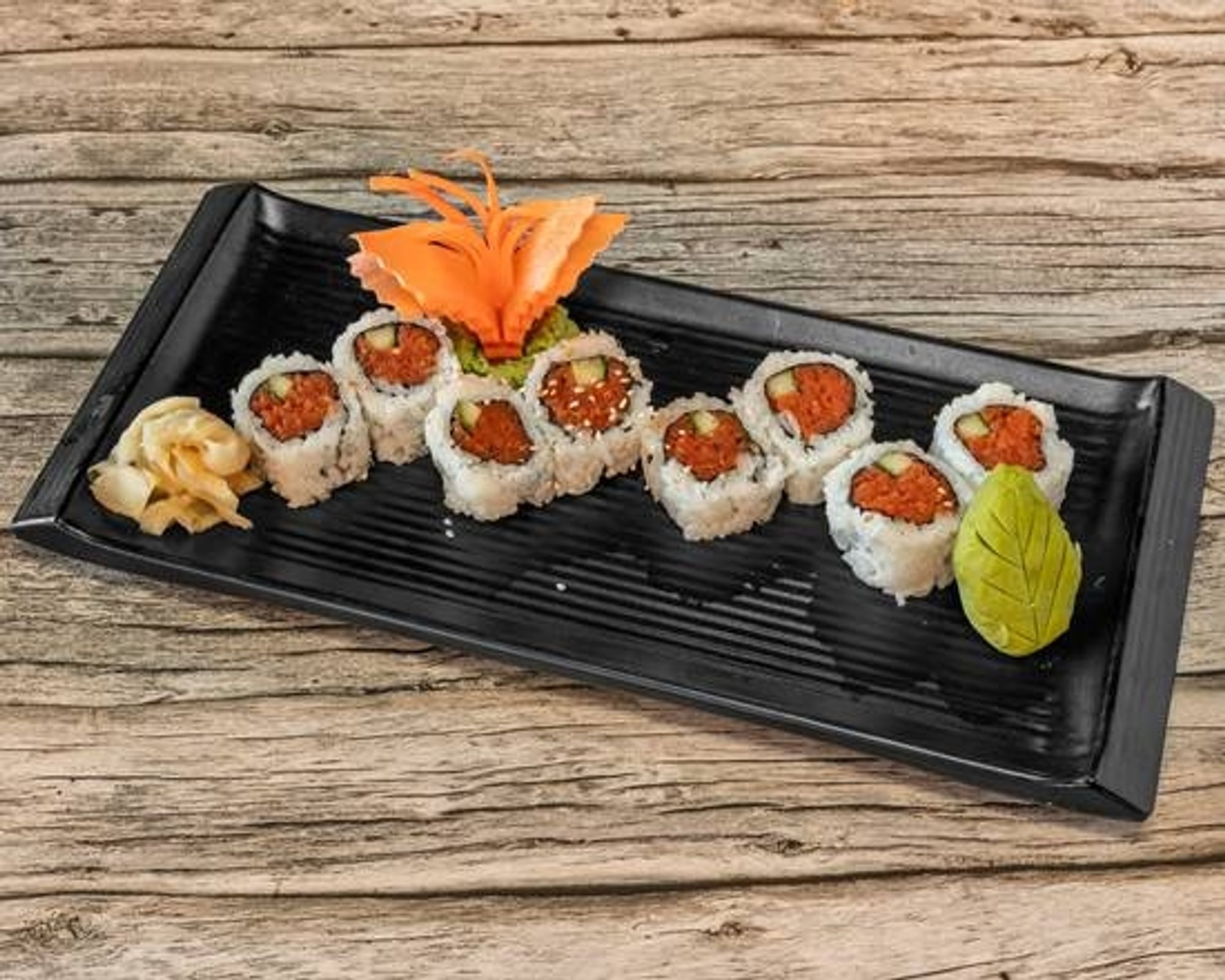 Spicy Tuna Roll *