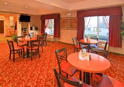 Thb Comfort Inn Lathrop Hotel In Lathrop