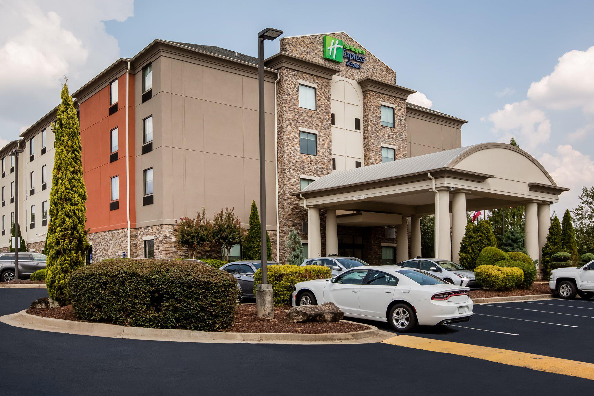 Holiday Inn Express & Suites Atlanta Southwest-Fairburn Photo