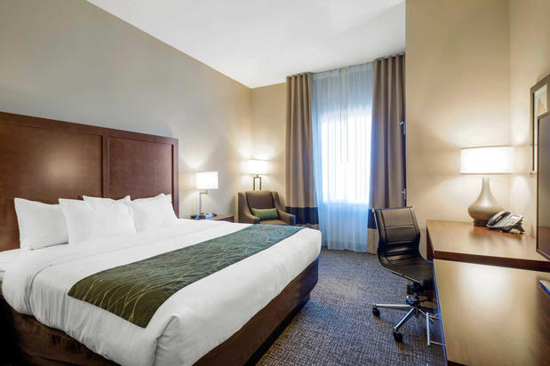 Images Comfort Inn & Suites