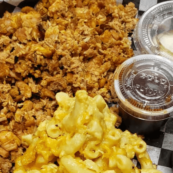 Chopped Chicken BBQ & 1 Side