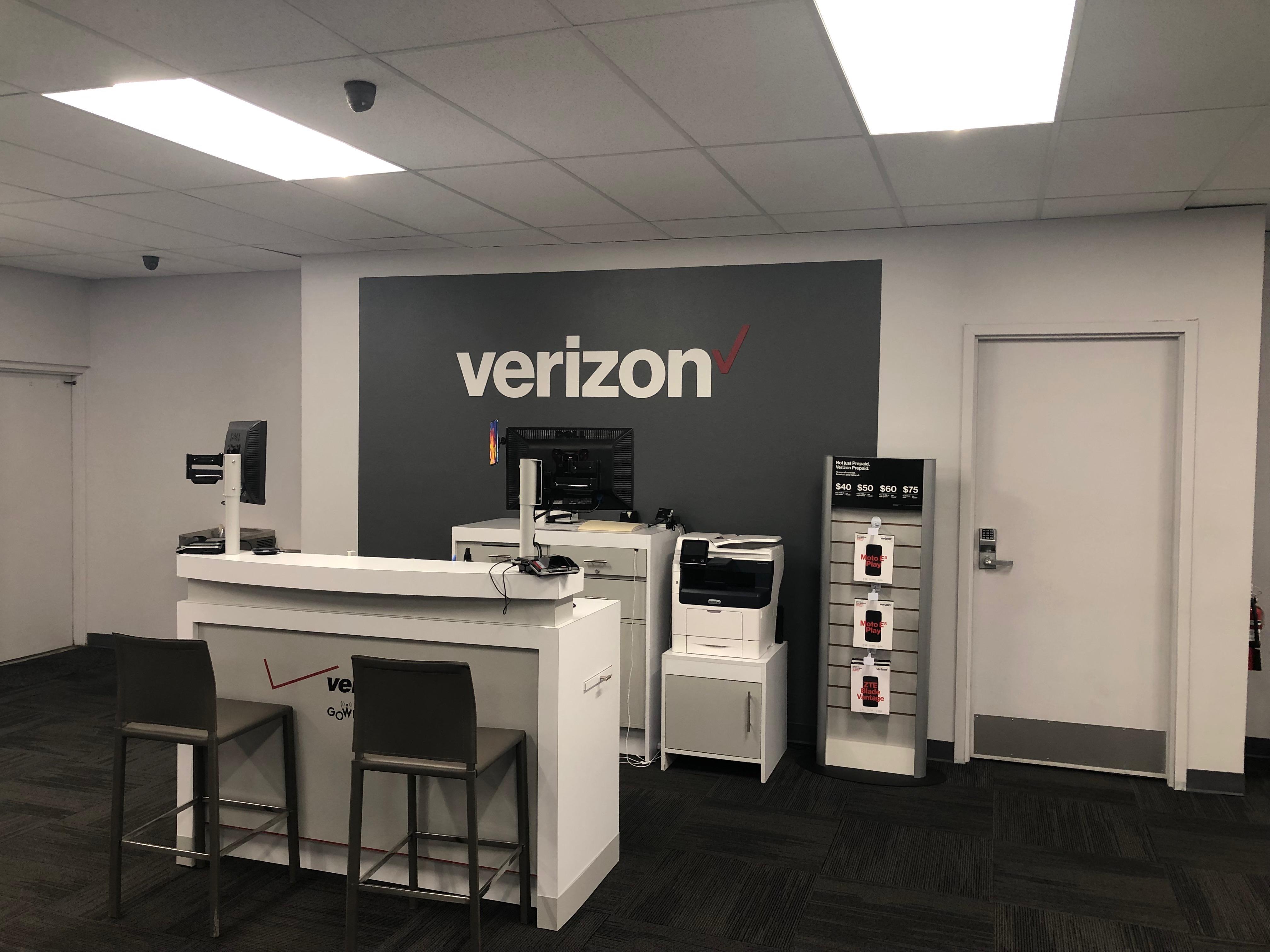 Verizon Authorized Retailer – GoWireless Photo