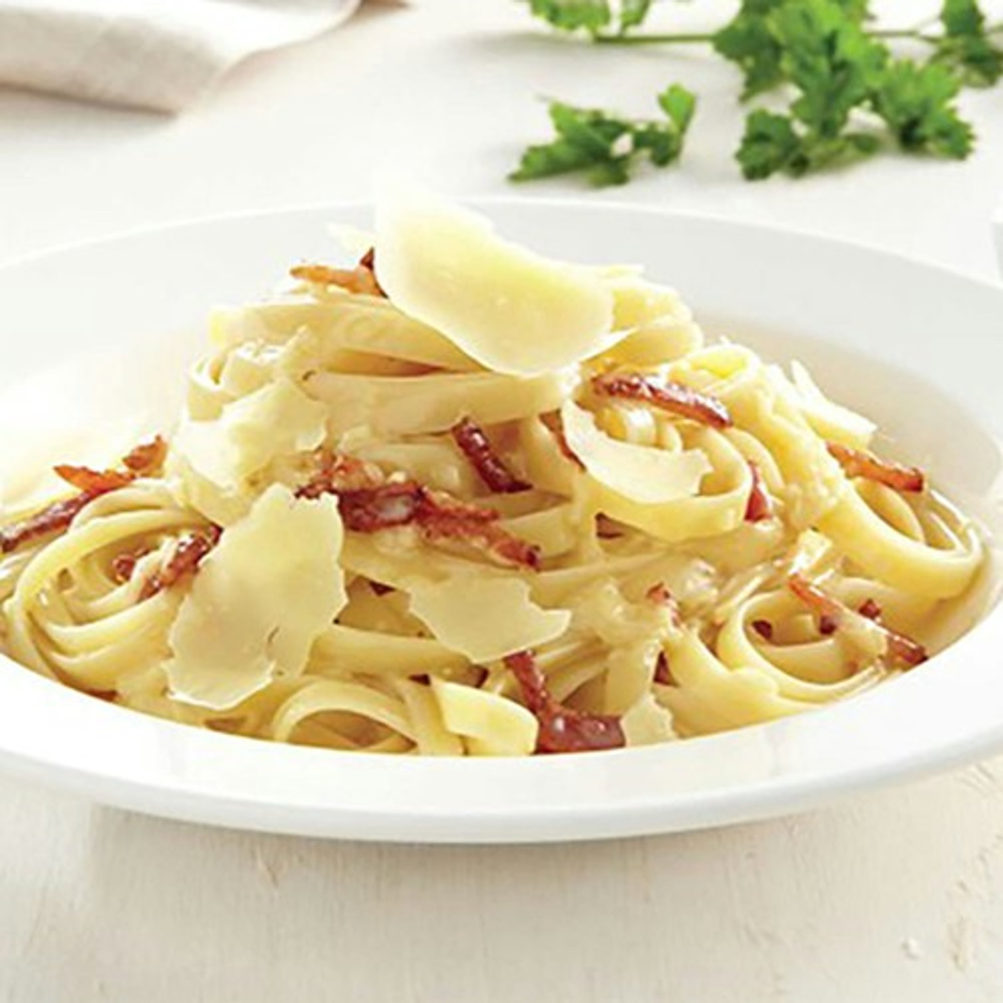FETTUCCINI A LA CARBONARA