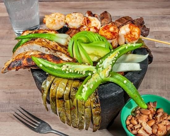 Chef Molcajete