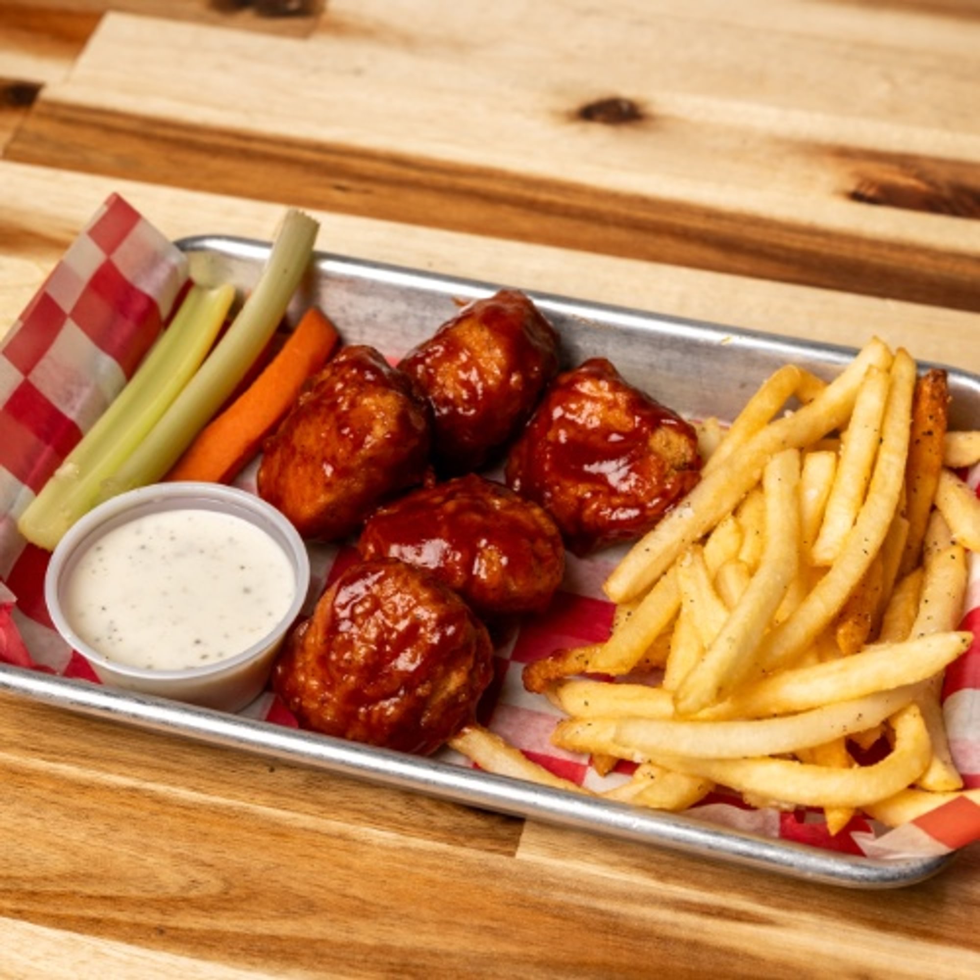 5 Wings & Fries