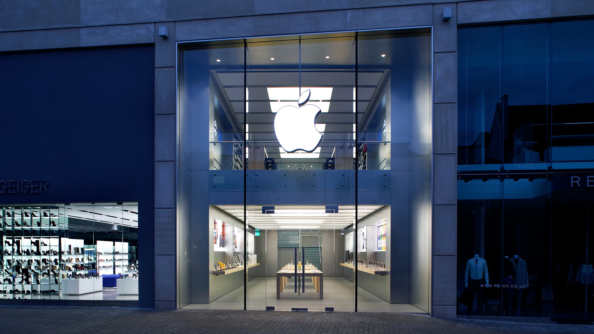 Images Apple Cabot Circus