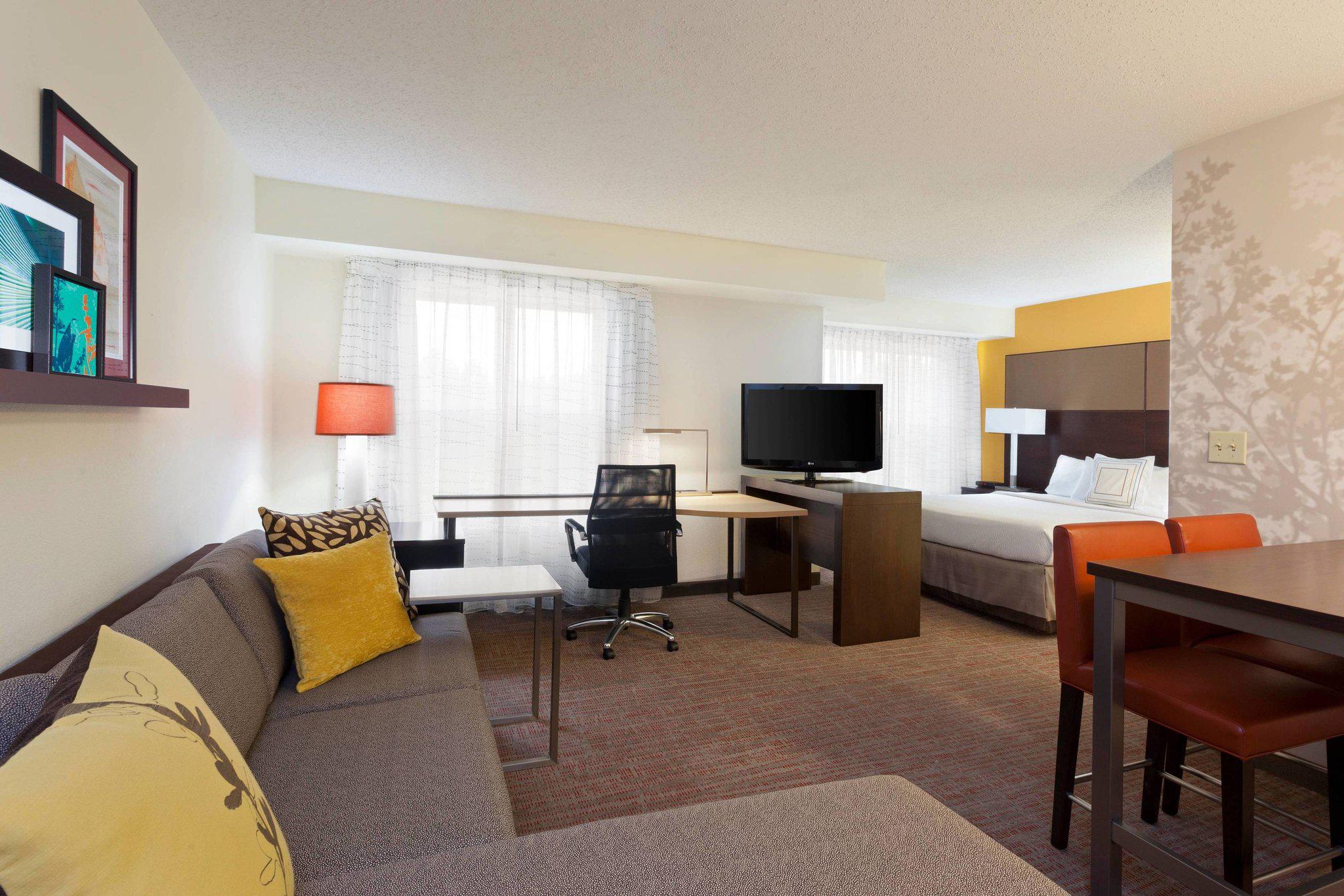 Residence Inn by Marriott Pittsburgh Airport Photo