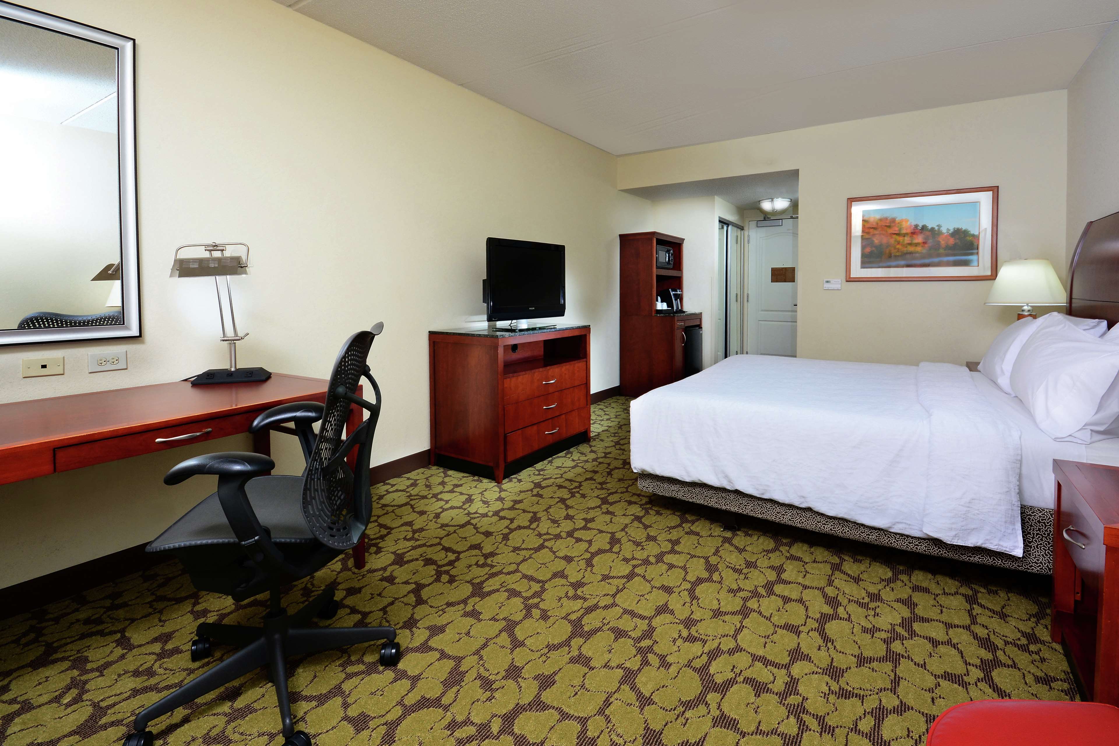 Hilton Garden Inn Raleigh Triangle Town Center Photo